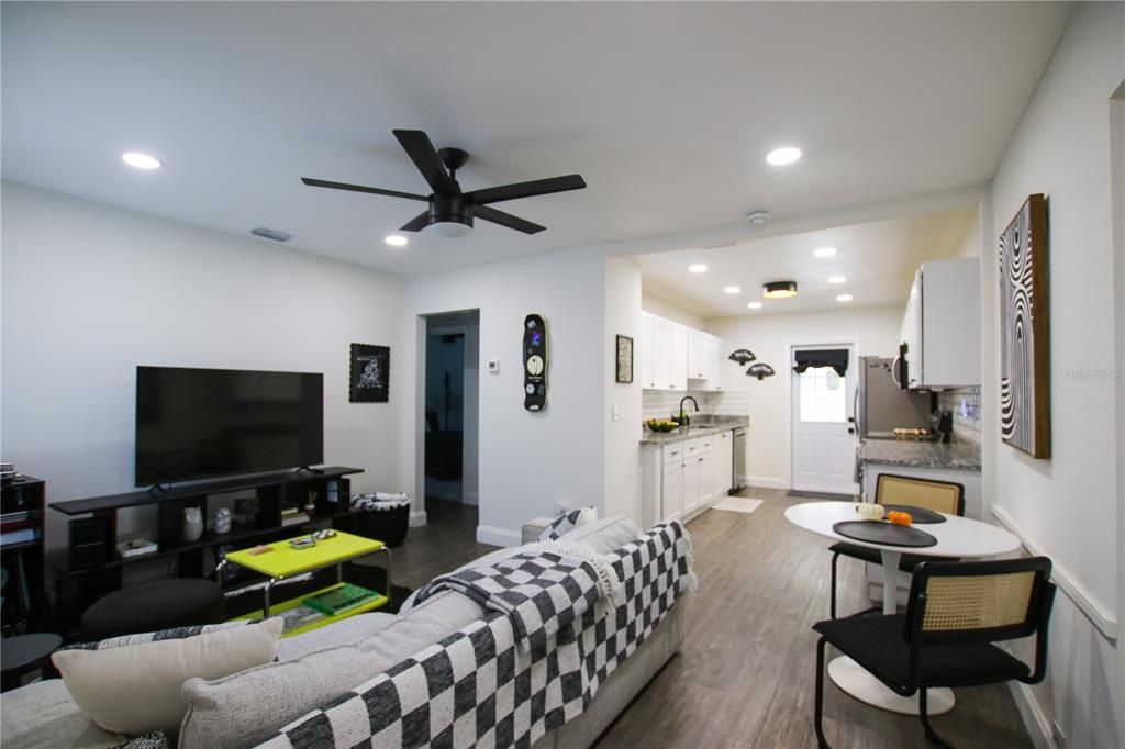 En Venta: $324,000 (3 camas, 1 baños, 1009 Pies cuadrados)