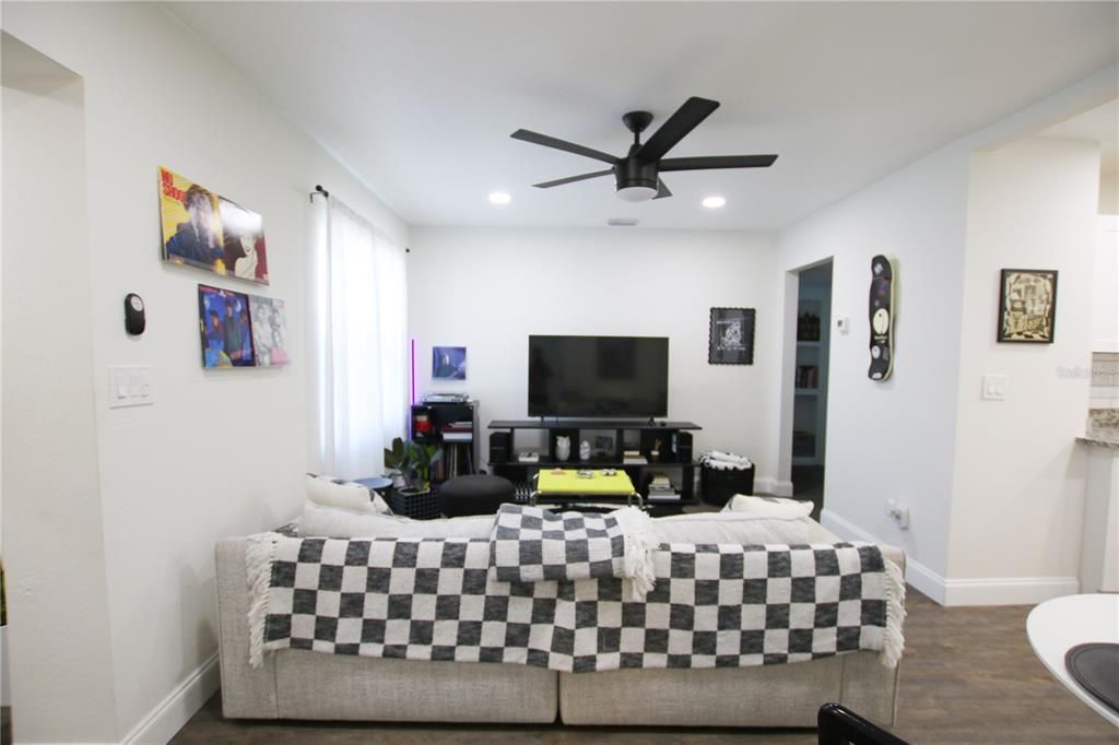 En Venta: $324,000 (3 camas, 1 baños, 1009 Pies cuadrados)