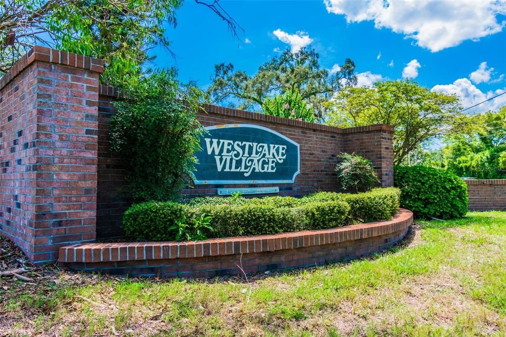 En Venta: $634,000 (4 camas, 2 baños, 1985 Pies cuadrados)