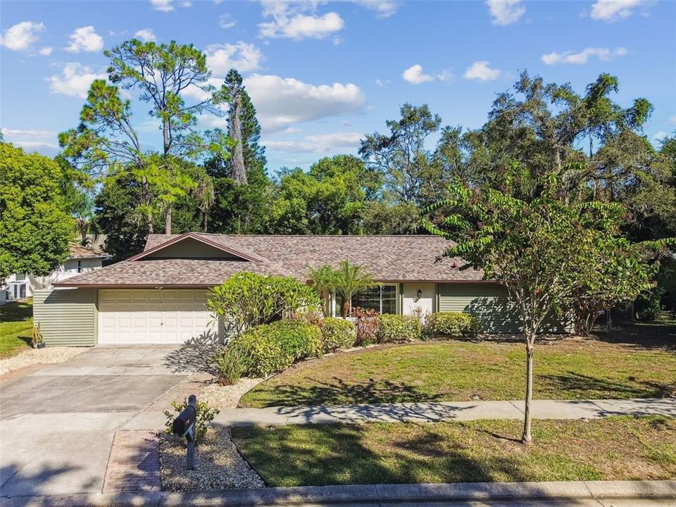 En Venta: $634,000 (4 camas, 2 baños, 1985 Pies cuadrados)