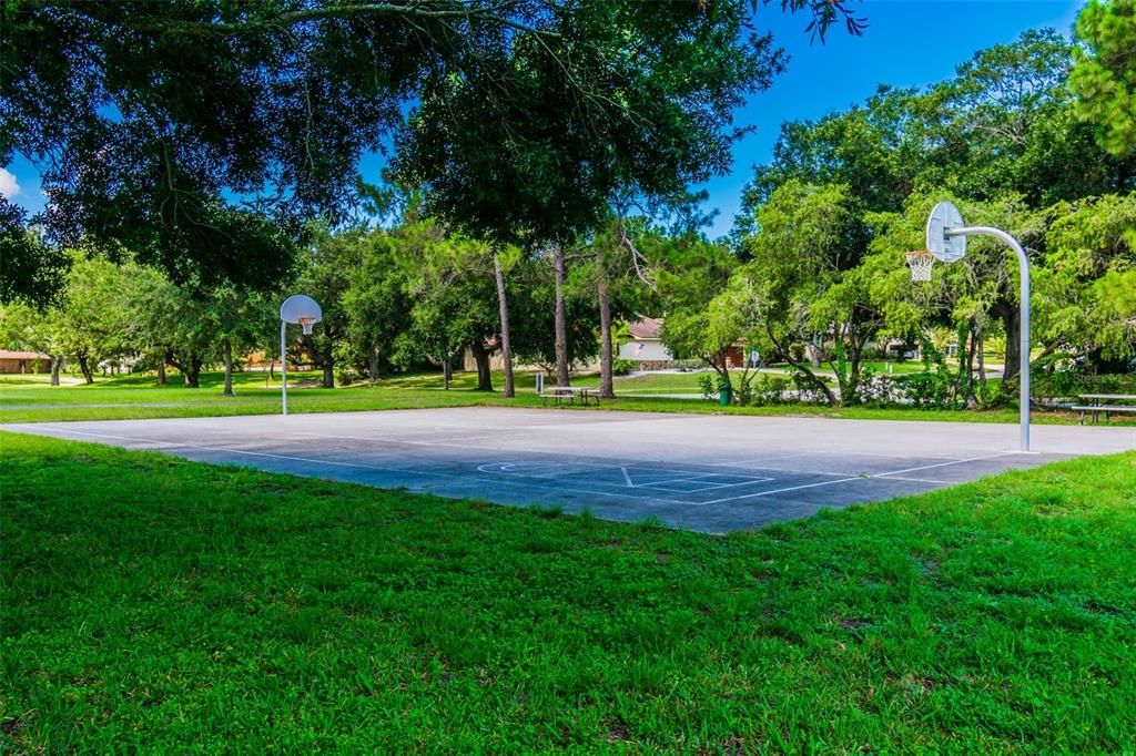 En Venta: $634,000 (4 camas, 2 baños, 1985 Pies cuadrados)