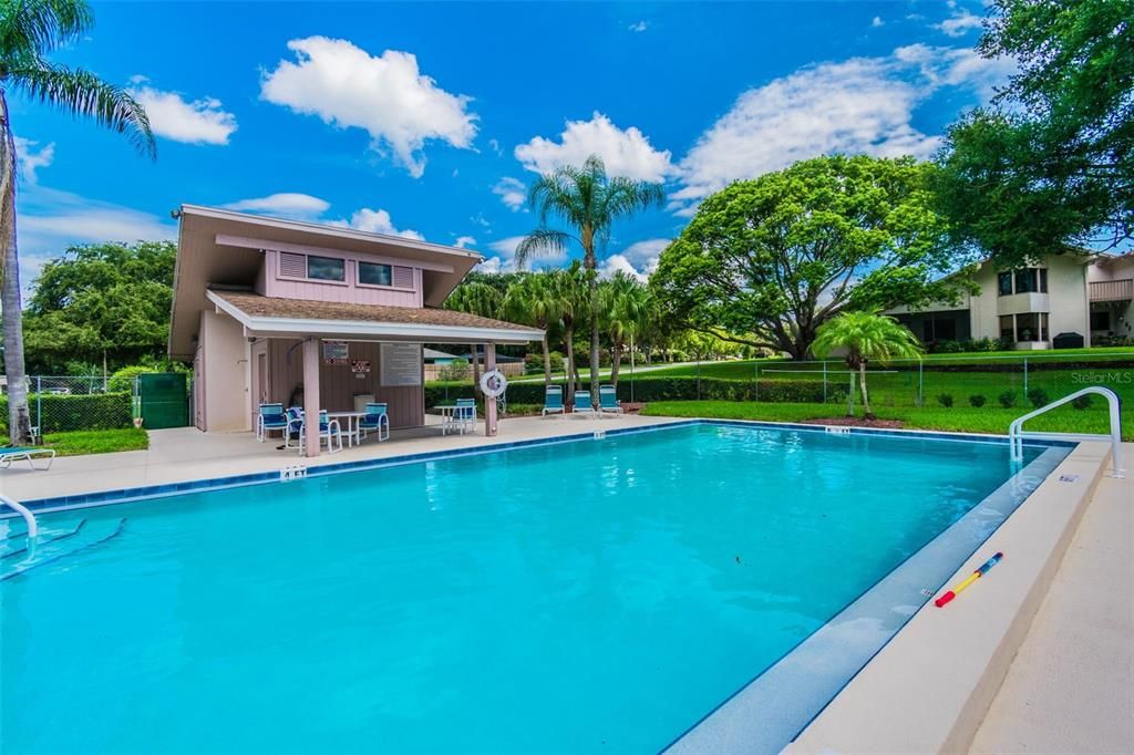 En Venta: $634,000 (4 camas, 2 baños, 1985 Pies cuadrados)