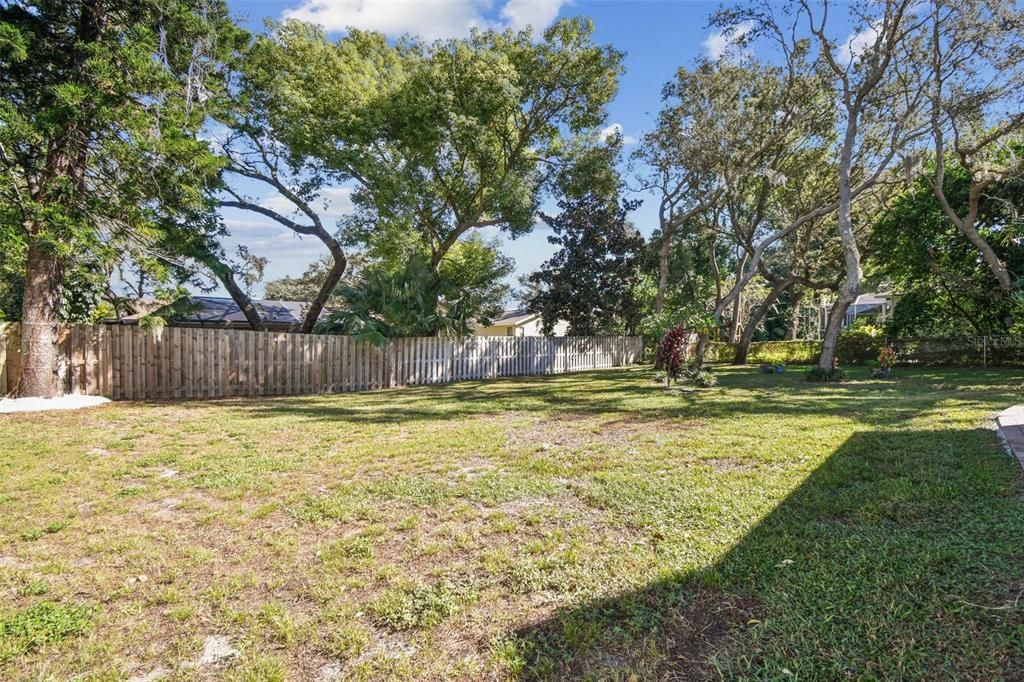 En Venta: $634,000 (4 camas, 2 baños, 1985 Pies cuadrados)