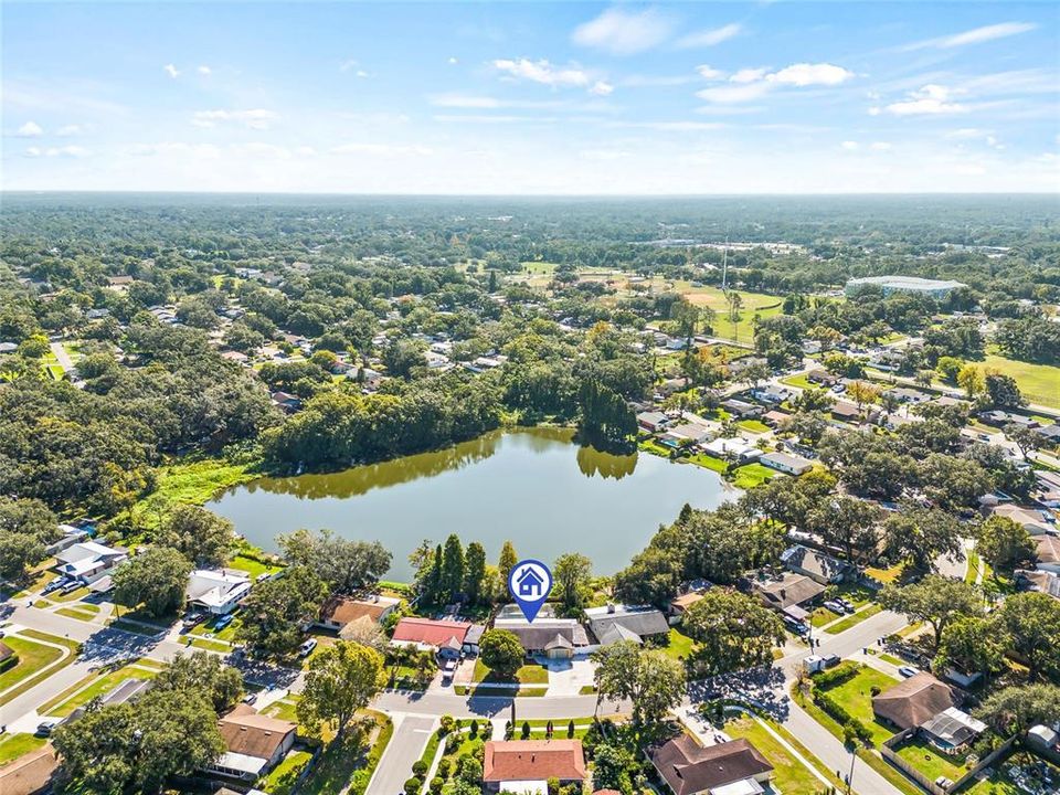 Activo con contrato: $359,900 (3 camas, 2 baños, 1244 Pies cuadrados)