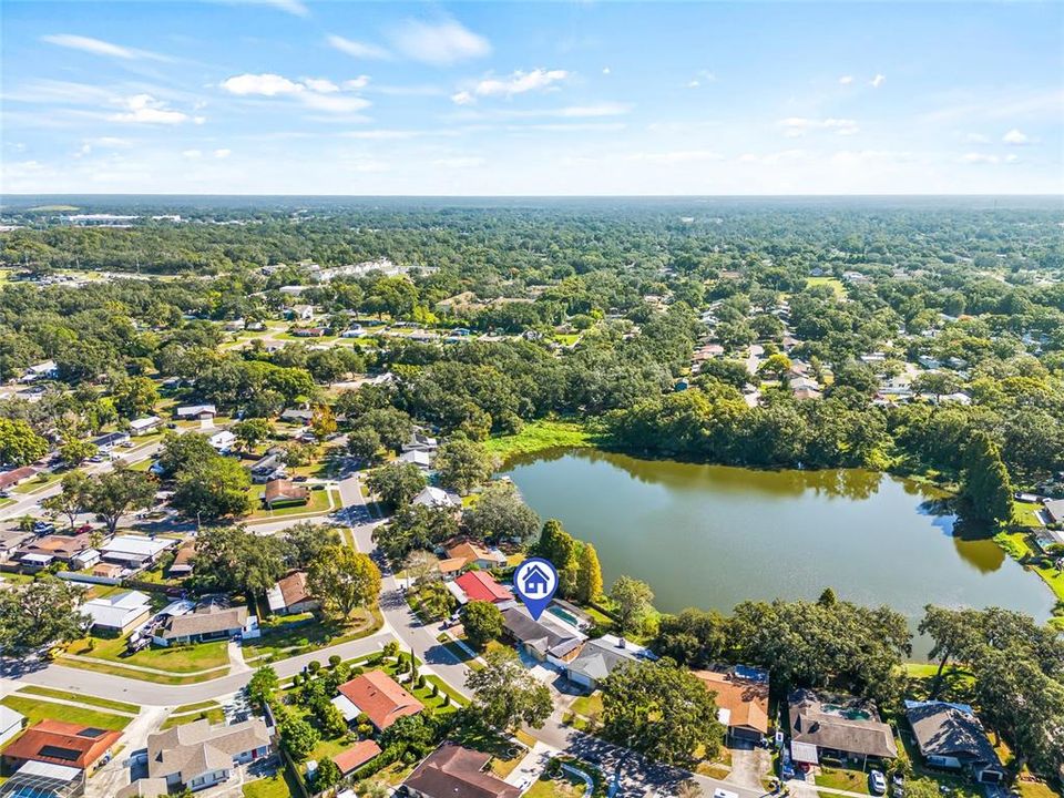 Activo con contrato: $359,900 (3 camas, 2 baños, 1244 Pies cuadrados)