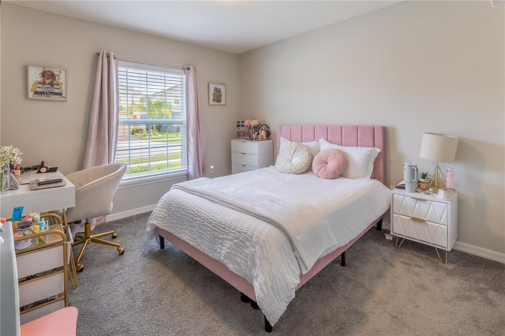 For Sale: $369,900 (4 beds, 2 baths, 2044 Square Feet)