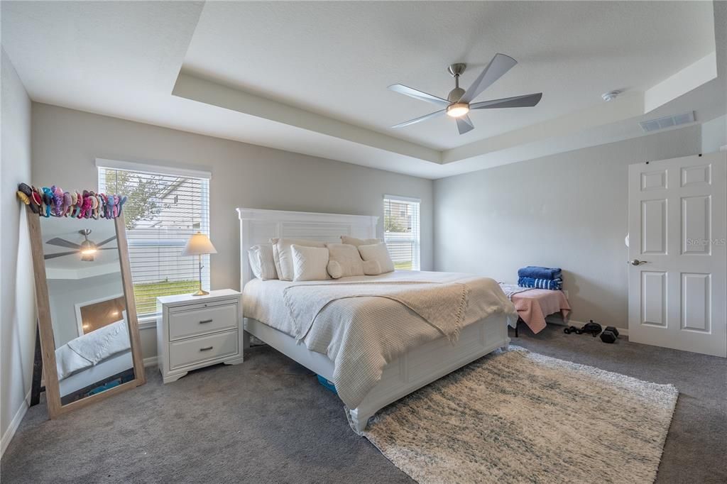 For Sale: $369,900 (4 beds, 2 baths, 2044 Square Feet)