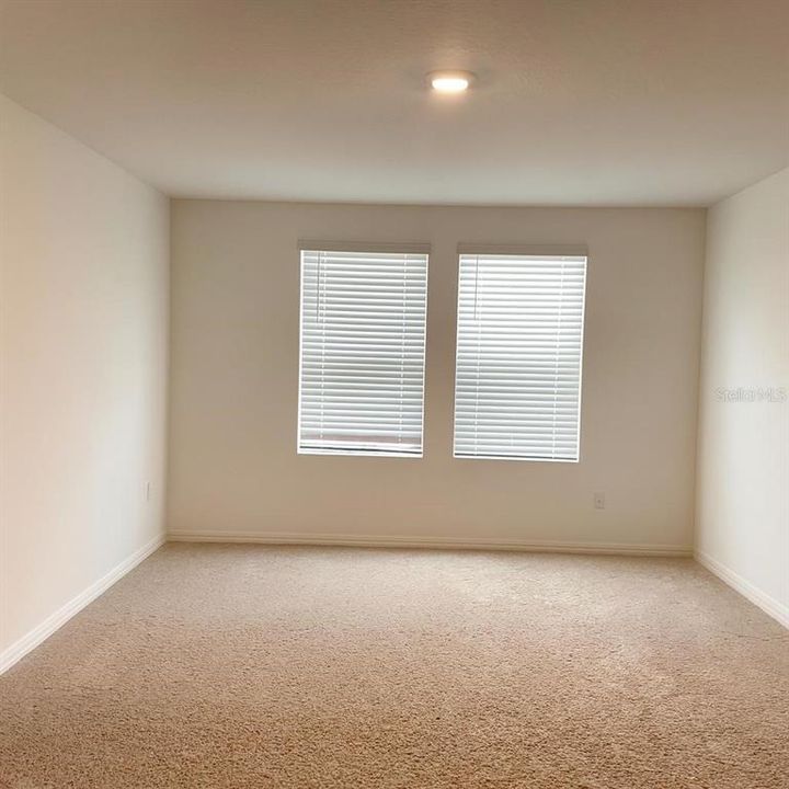 На продажу: $305,000 (3 спален, 2 ванн, 1622 Квадратных фут)