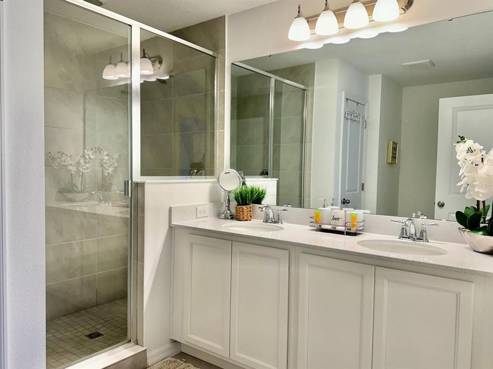 На продажу: $305,000 (3 спален, 2 ванн, 1622 Квадратных фут)