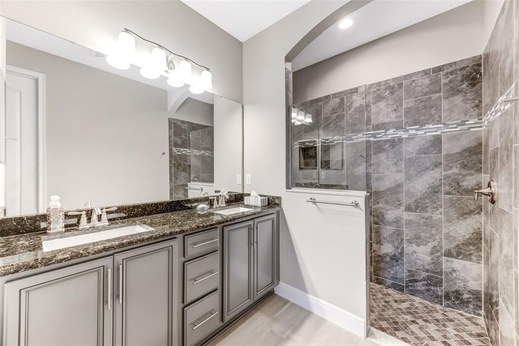 For Sale: $599,000 (4 beds, 5 baths, 3282 Square Feet)