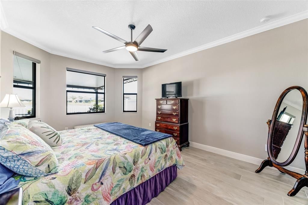 For Sale: $599,000 (4 beds, 5 baths, 3282 Square Feet)