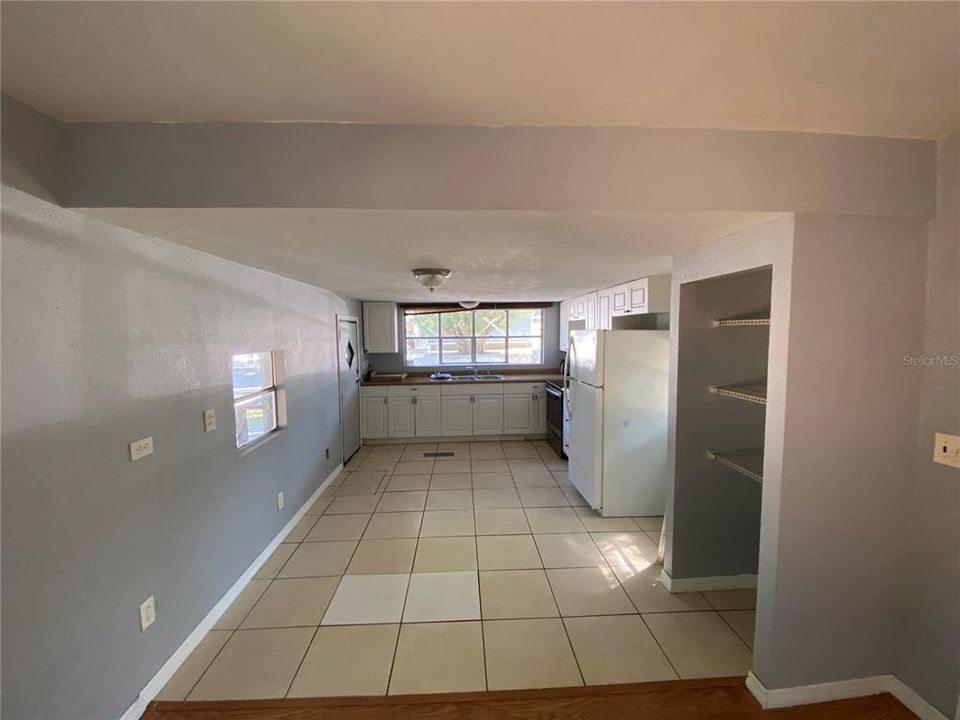 待售: $90,000 (2 贝兹, 1 浴室, 672 平方英尺)