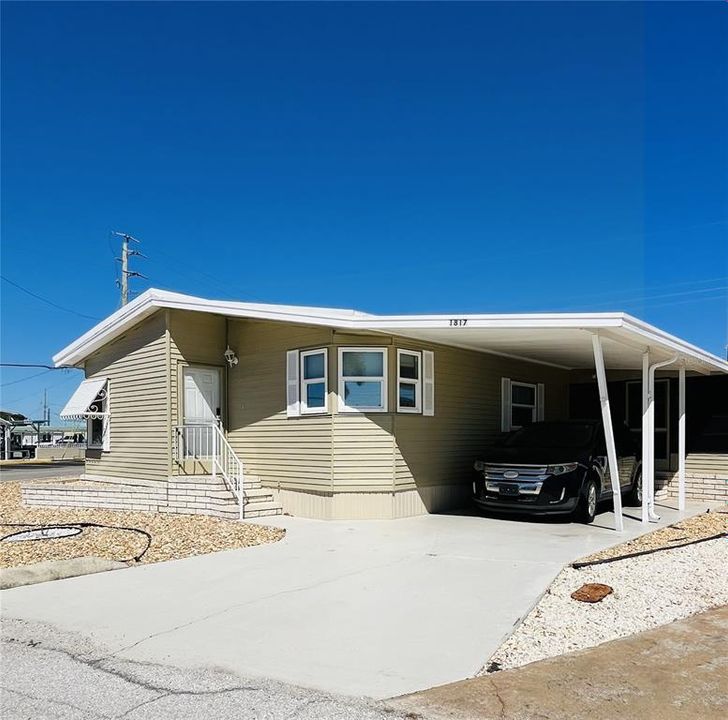 En Venta: $325,000 (2 camas, 2 baños, 1092 Pies cuadrados)