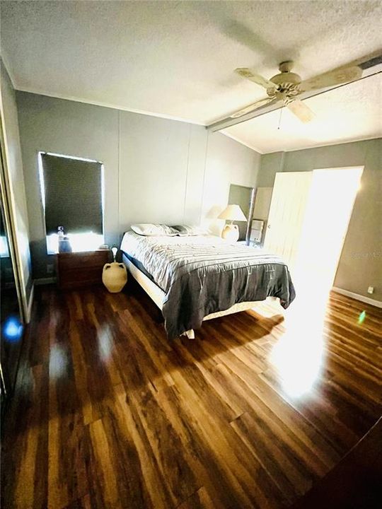 En Venta: $325,000 (2 camas, 2 baños, 1092 Pies cuadrados)