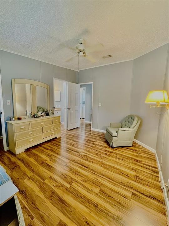 En Venta: $325,000 (2 camas, 2 baños, 1092 Pies cuadrados)