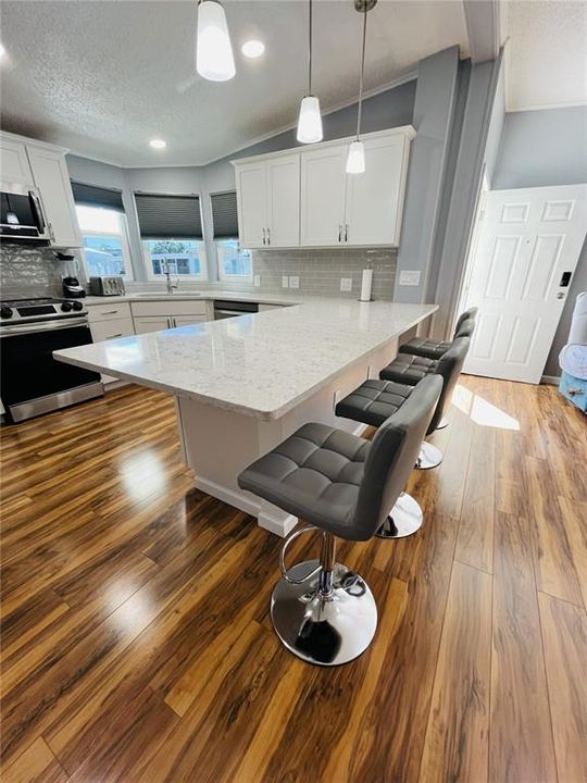 En Venta: $325,000 (2 camas, 2 baños, 1092 Pies cuadrados)