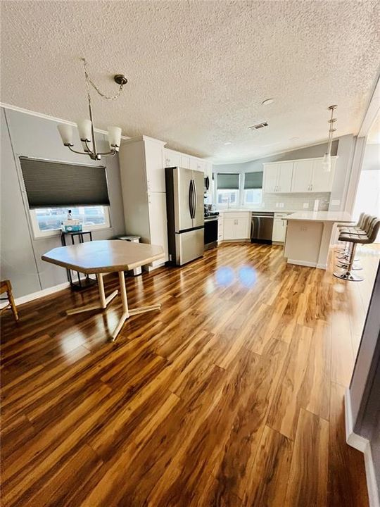 En Venta: $325,000 (2 camas, 2 baños, 1092 Pies cuadrados)