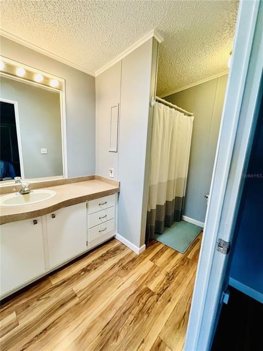 En Venta: $325,000 (2 camas, 2 baños, 1092 Pies cuadrados)