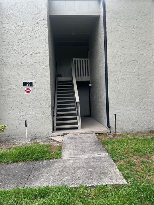 For Sale: $100,000 (1 beds, 1 baths, 768 Square Feet)