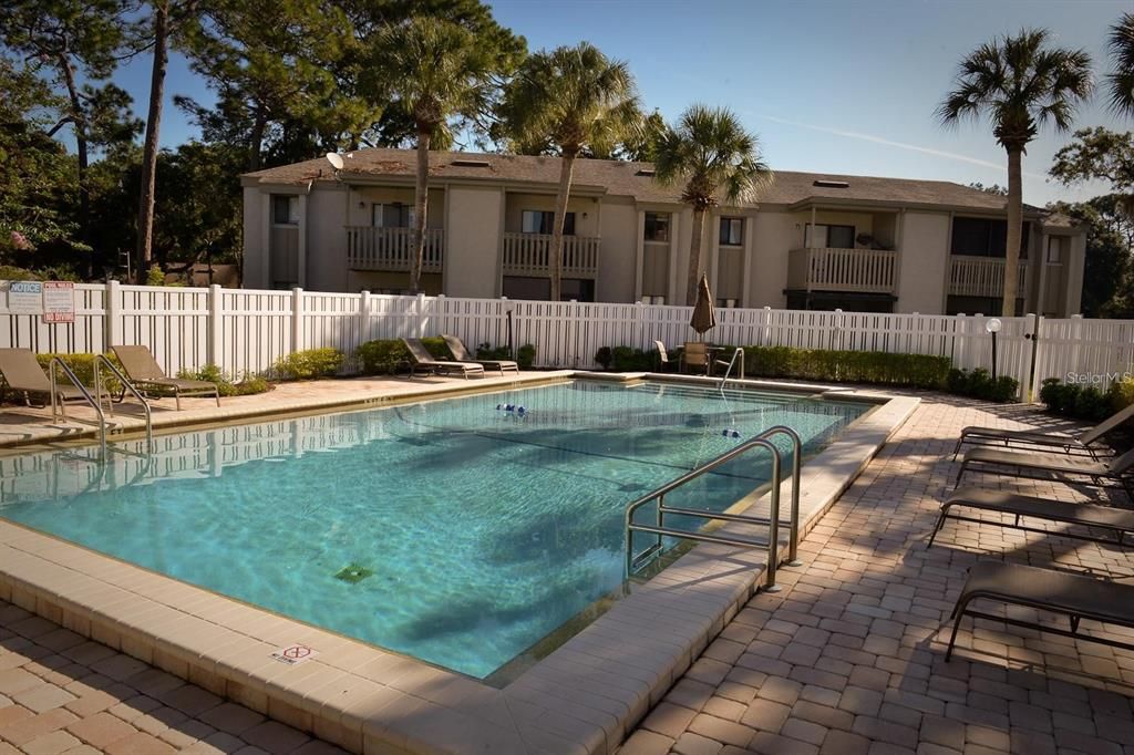 For Sale: $100,000 (1 beds, 1 baths, 768 Square Feet)