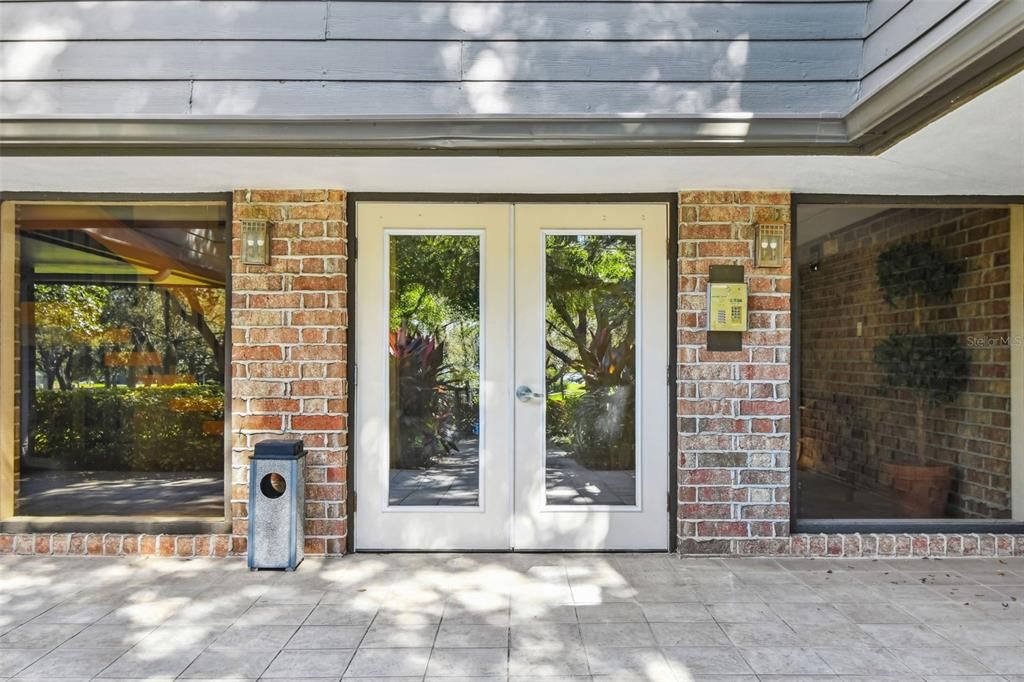 For Sale: $729,900 (2 beds, 2 baths, 1715 Square Feet)