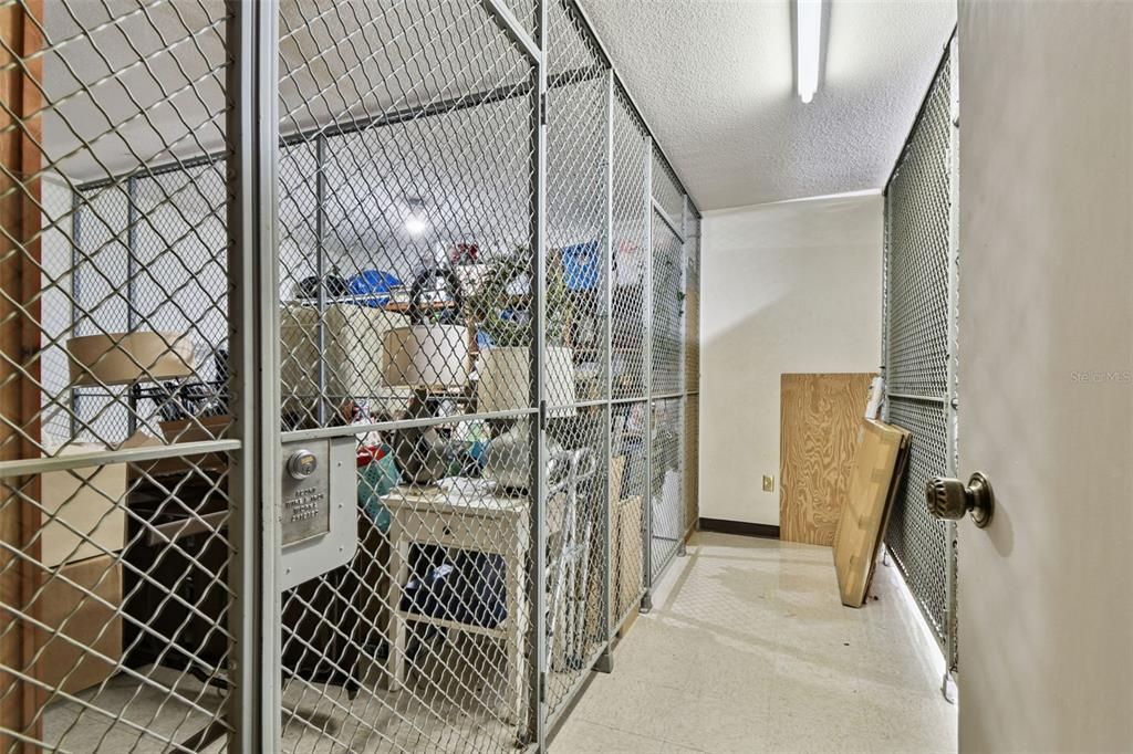 For Sale: $729,900 (2 beds, 2 baths, 1715 Square Feet)