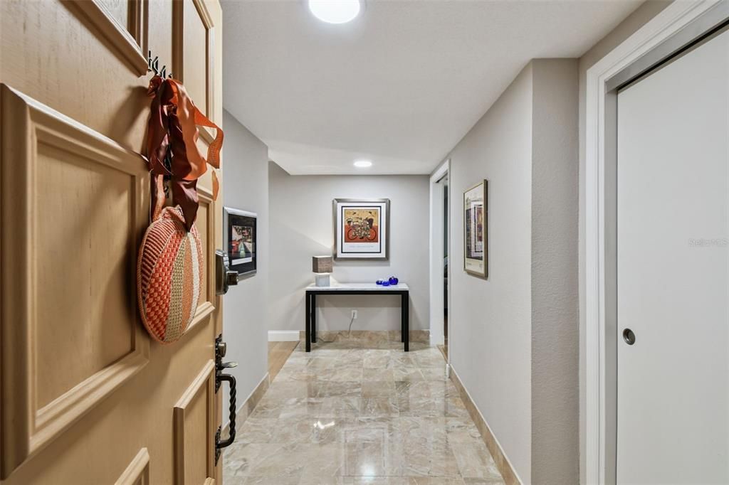 For Sale: $729,900 (2 beds, 2 baths, 1715 Square Feet)