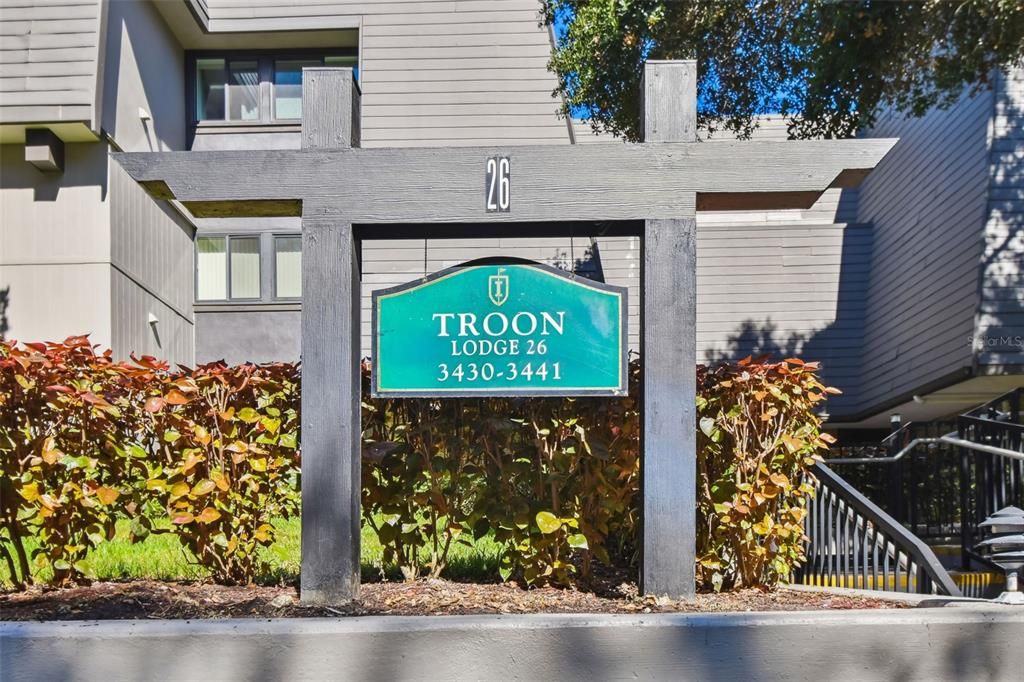 For Sale: $729,900 (2 beds, 2 baths, 1715 Square Feet)