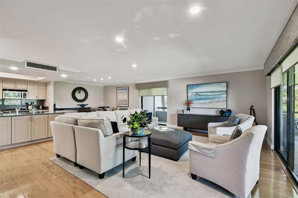 For Sale: $729,900 (2 beds, 2 baths, 1715 Square Feet)