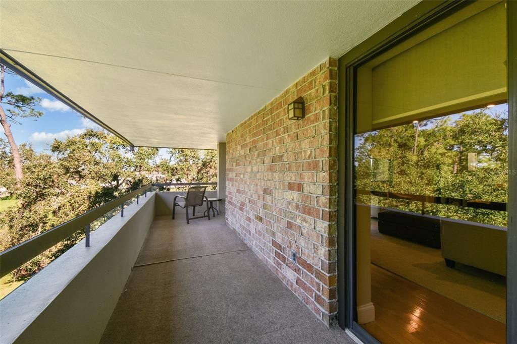 For Sale: $729,900 (2 beds, 2 baths, 1715 Square Feet)