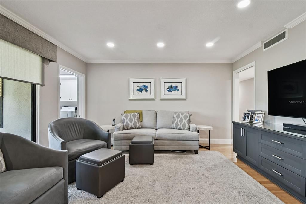 For Sale: $729,900 (2 beds, 2 baths, 1715 Square Feet)