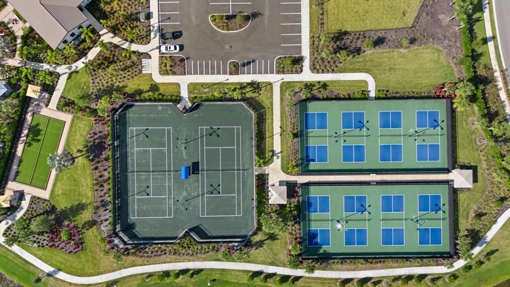 For Sale: $353,500 (3 beds, 2 baths, 1758 Square Feet)