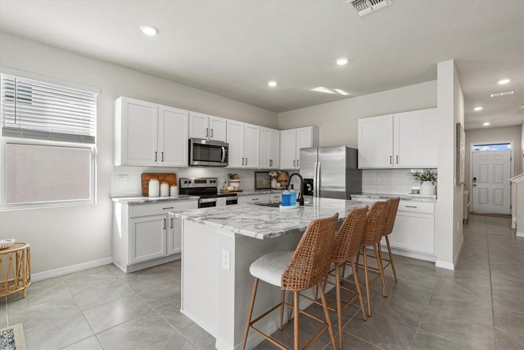 For Sale: $353,500 (3 beds, 2 baths, 1758 Square Feet)