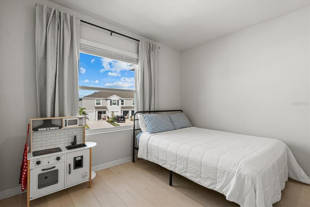 For Sale: $353,500 (3 beds, 2 baths, 1758 Square Feet)