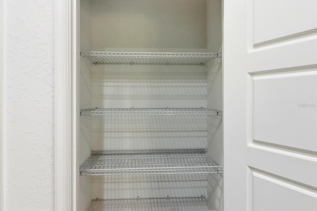 For Sale: $389,900 (3 beds, 2 baths, 1454 Square Feet)