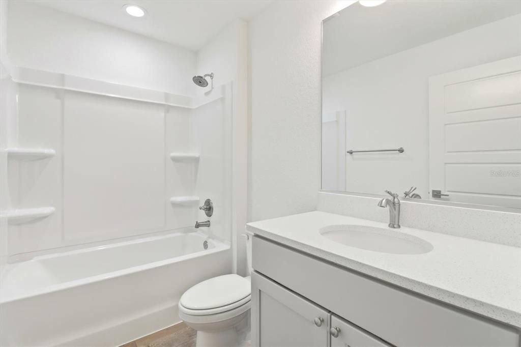 For Sale: $389,900 (3 beds, 2 baths, 1454 Square Feet)