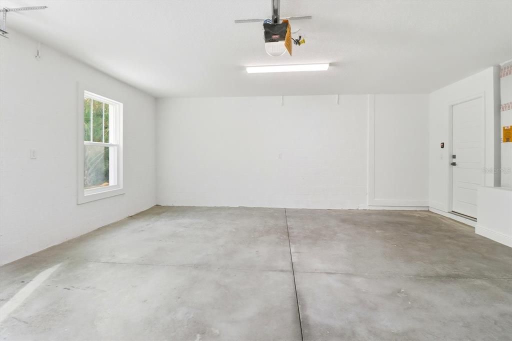 For Sale: $389,900 (3 beds, 2 baths, 1454 Square Feet)