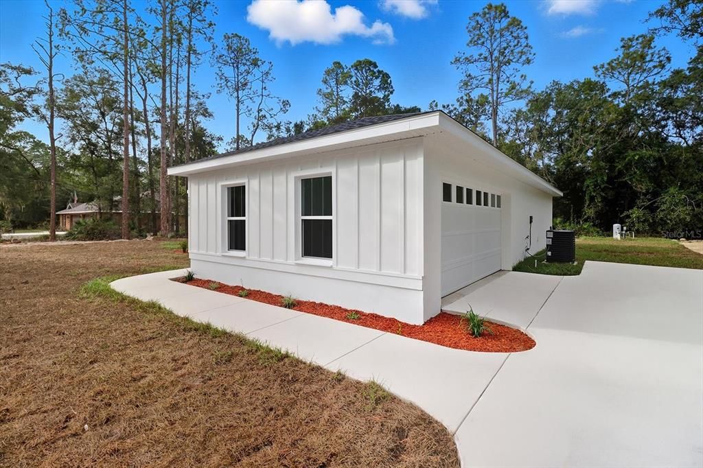 For Sale: $389,900 (3 beds, 2 baths, 1454 Square Feet)