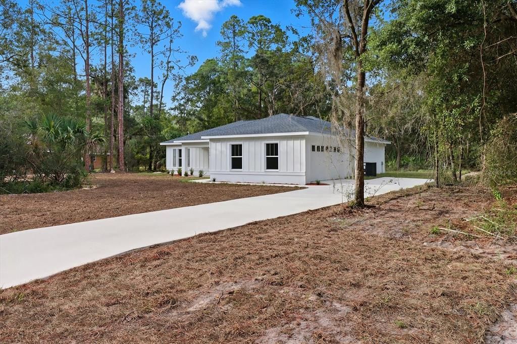 For Sale: $389,900 (3 beds, 2 baths, 1454 Square Feet)