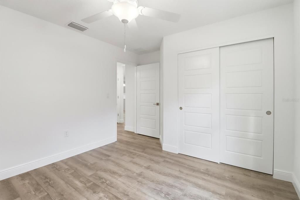 For Sale: $389,900 (3 beds, 2 baths, 1454 Square Feet)