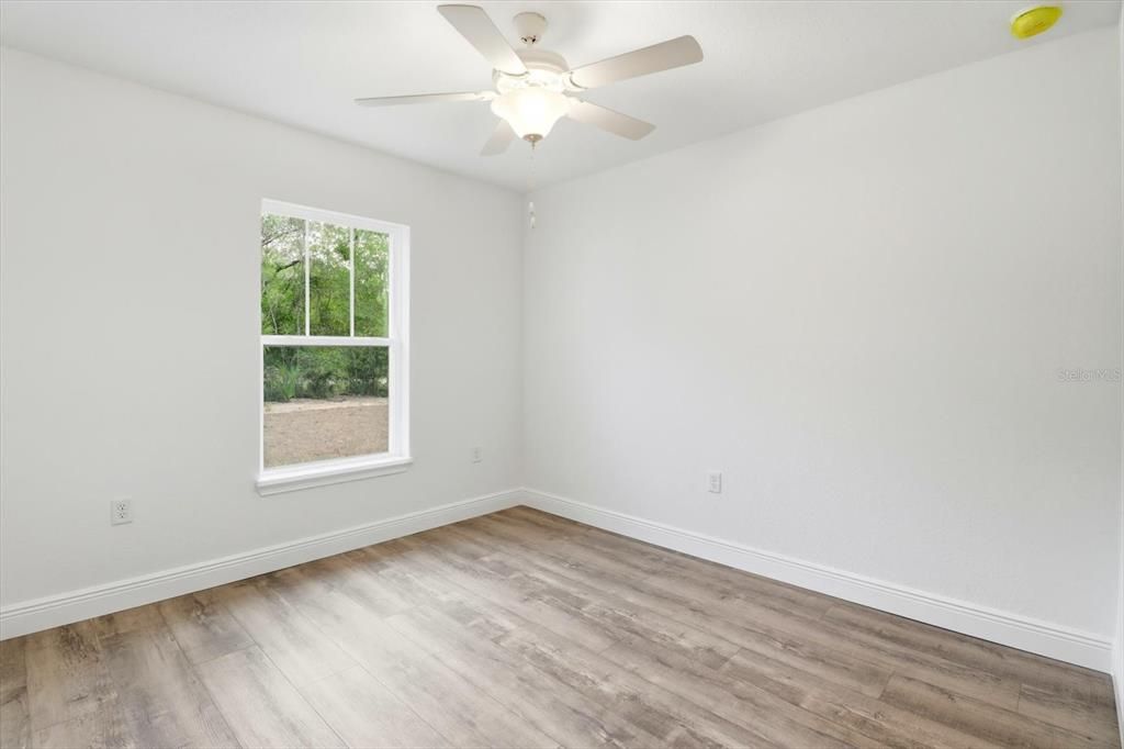 For Sale: $389,900 (3 beds, 2 baths, 1454 Square Feet)