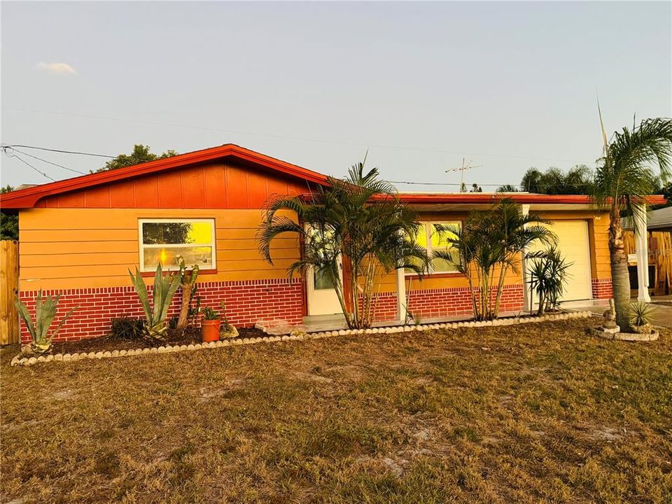 For Rent: $1,595 (2 beds, 2 baths, 848 Square Feet)