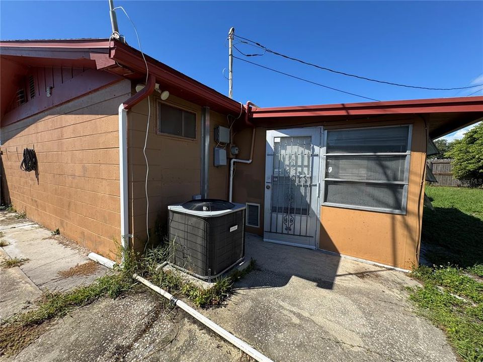 For Rent: $1,595 (2 beds, 2 baths, 848 Square Feet)