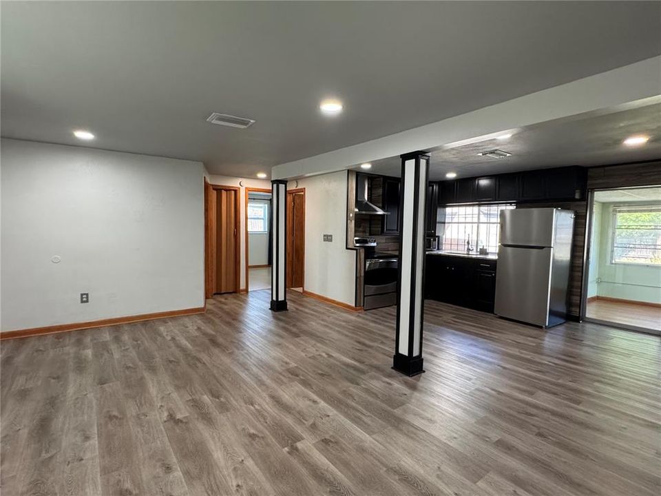 For Rent: $1,595 (2 beds, 2 baths, 848 Square Feet)