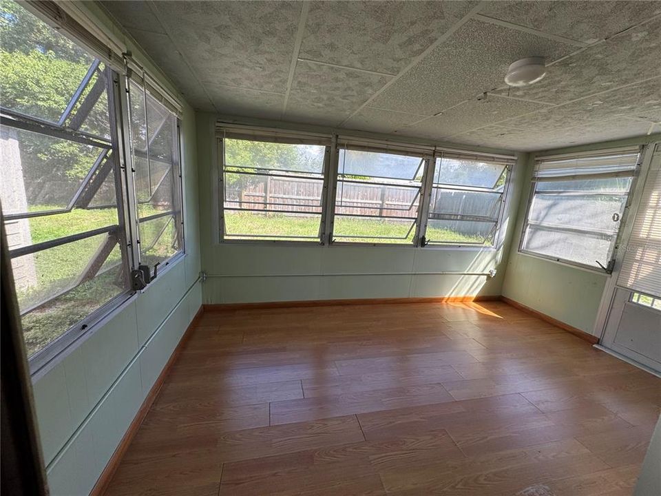 For Rent: $1,595 (2 beds, 2 baths, 848 Square Feet)