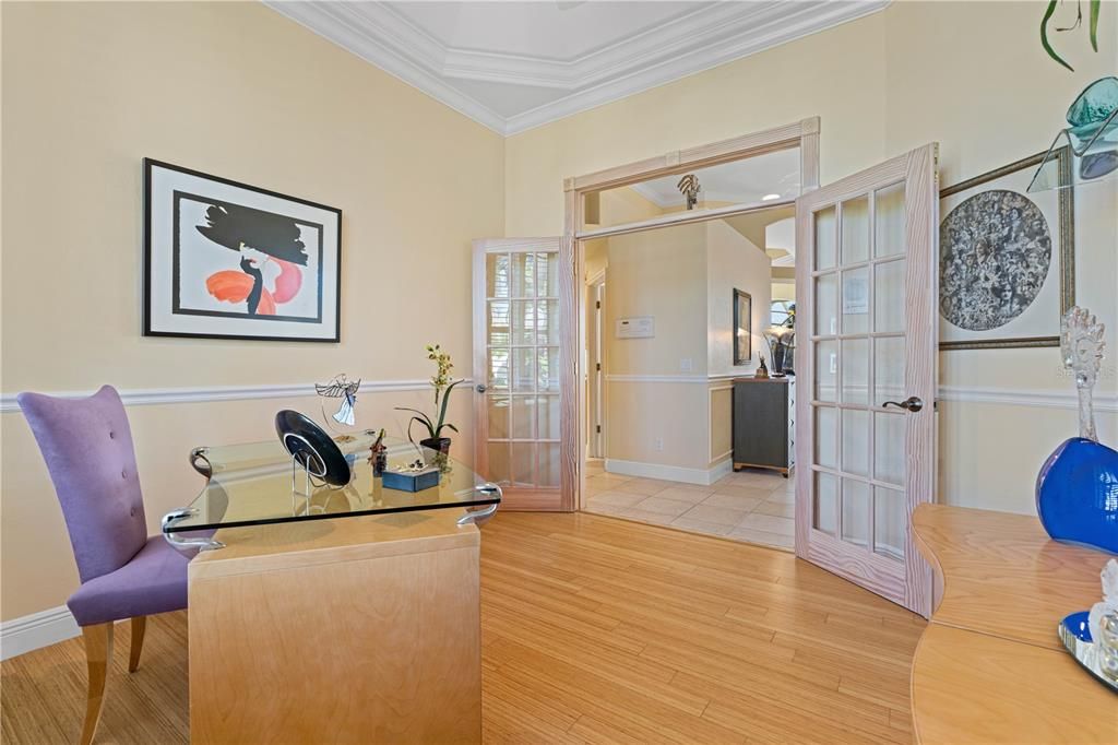 Под контрактом: $1,290,000 (3 спален, 2 ванн, 2765 Квадратных фут)