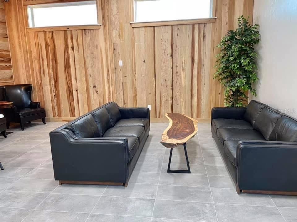 For Rent: $1,950 (2 beds, 2 baths, 1354 Square Feet)