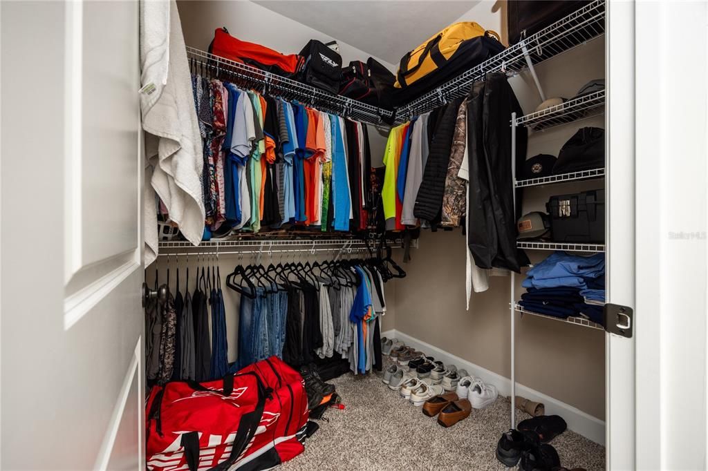 For Rent: $1,950 (2 beds, 2 baths, 1354 Square Feet)