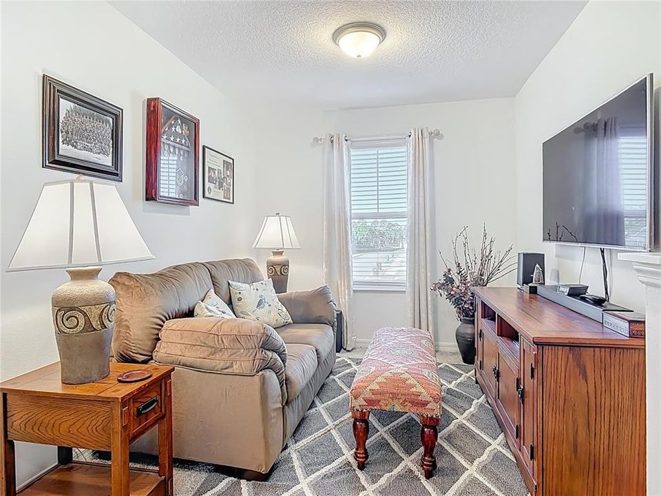 En Venta: $390,000 (4 camas, 3 baños, 2010 Pies cuadrados)