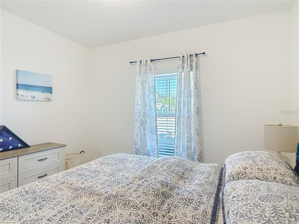 En Venta: $390,000 (4 camas, 3 baños, 2010 Pies cuadrados)